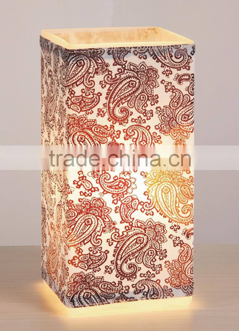 CE ROHS UL certificationTraditional Style and Energy Saving Light Source beautiful metal decorative hotel glass table lamps