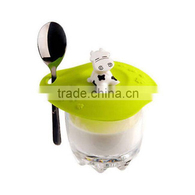 Lovely calf disposable silicone coffee mug lids