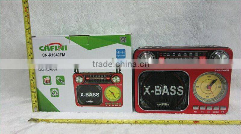 2014 China hot sell factory portable speaker am fm pocket radio with alarm clock