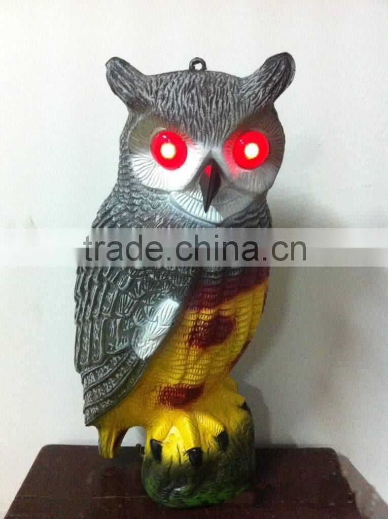 High imitation animal Plastic Blowing Hawk Decoy