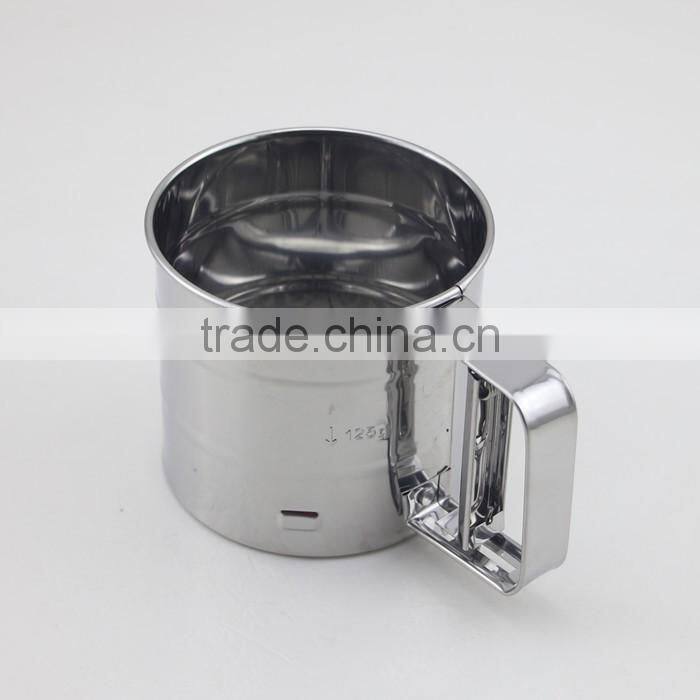 One-Handed Stainless Steel Cup Flour And Icing Sugar Sifter