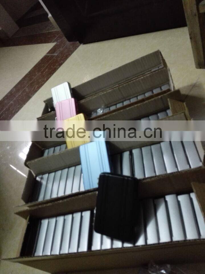 UCHOME Factory Wholesale Suitcase Briefcase Style Business Credit Bank Card Holder