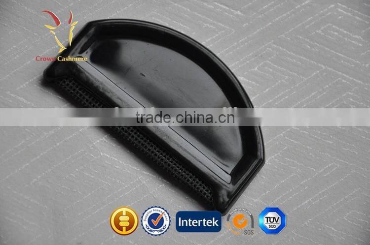 Clean Cashmere Pilling on Wool Sweater