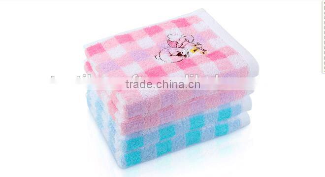 pure cotton yarn dyed jacquard bear embroidery face towel wholesale