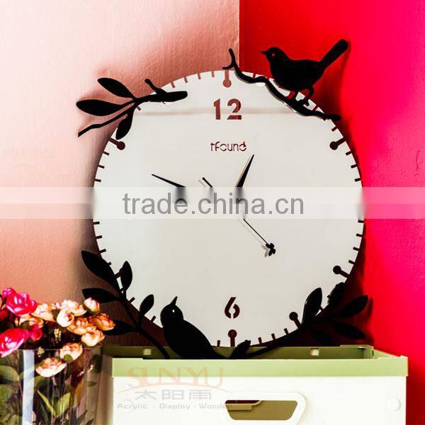 Luxurious Acrylic Wall Clock With fish Shape