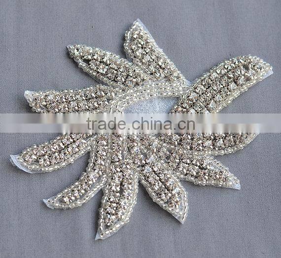 Bridal trimmings clear crystal rhinestone applique with pearls hotfix for wedding dress accessory