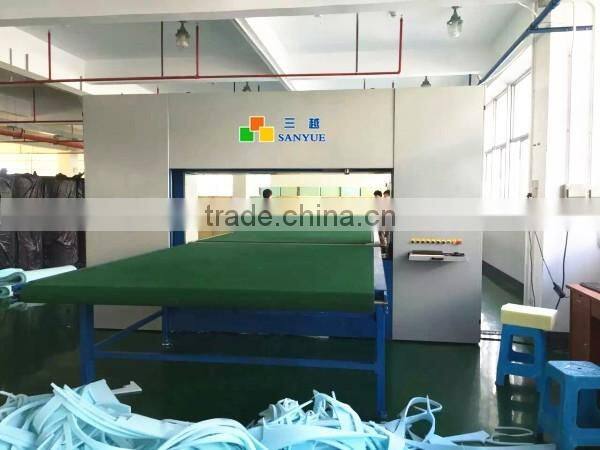 Worktable With Mesh Belt Vertical Circular Blade CNC Contour Sponge Cutting Machine