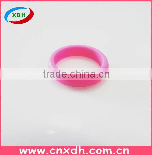 Fashionable Food Grade Womens Silicone Wedding Ring