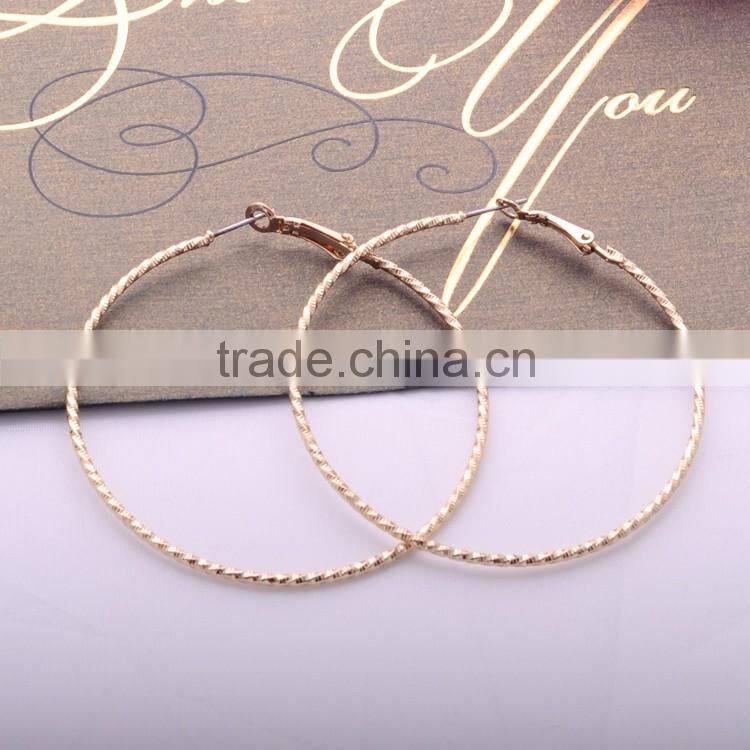 <<<2016 Gold Plated Women European style circle earring fashion hoop earrings/
