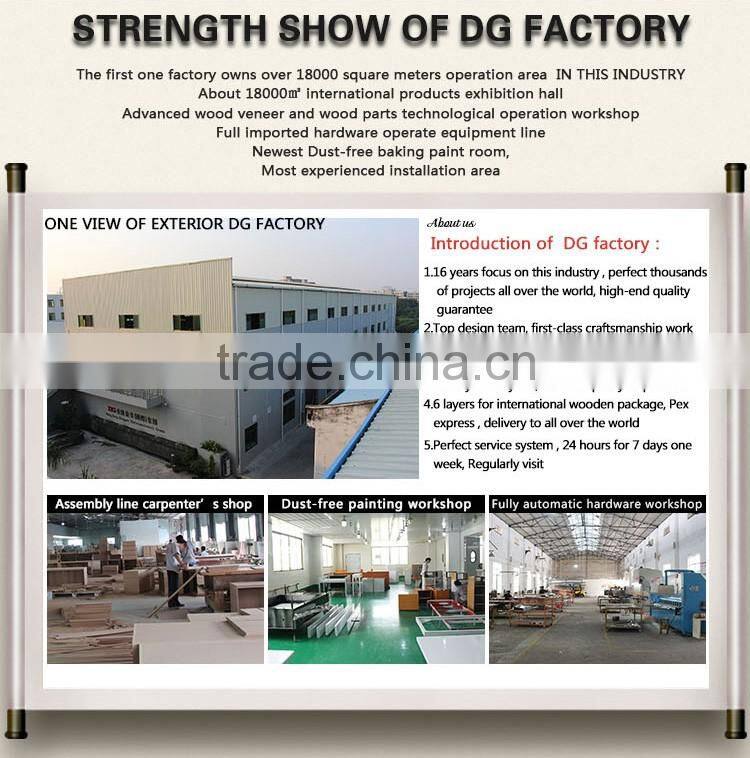 New Design Wooden Museum Glass Display Showcase