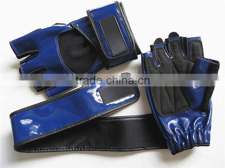 Wholesale Fashion Black Pu And Microfiber Leather Gym Gloves Fingerless Gloves Men