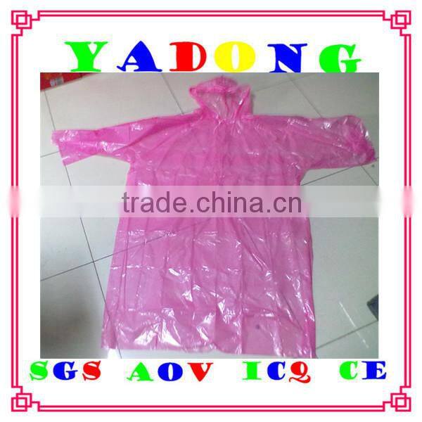 PE disposable raincoat/cheap price PE raincoat/one time use PE raincoat
