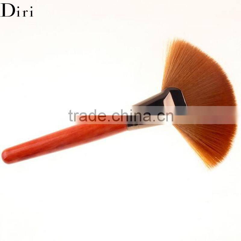 New 1pc Soft Makeup Large Fan Brush Blush Powder Foundation Make Up Tool