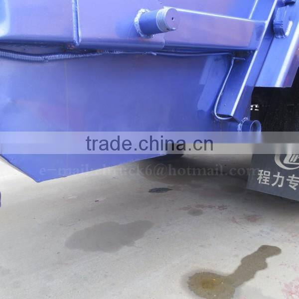 124hp 4*2 DONGFENG Garbage Compactor Truck 8 m3