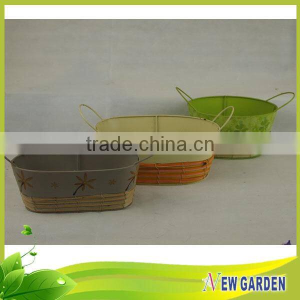 Functional Low Price Excellent Design Rattan And Metal Flower Pots Plastic Liners