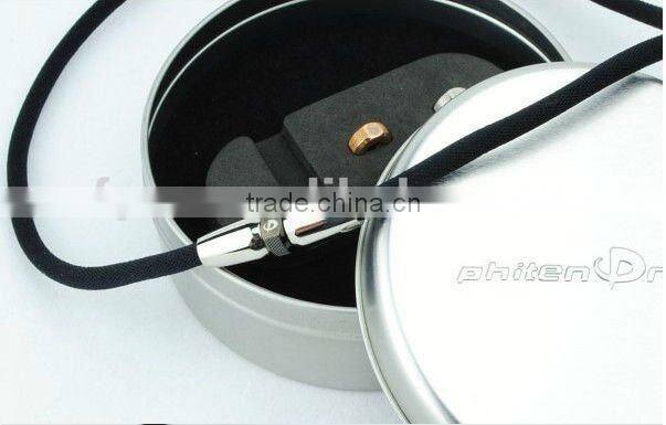 custom titanium necklace making in store