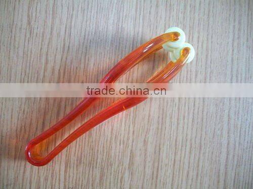 2013 new product for neoteric finger plastic massager