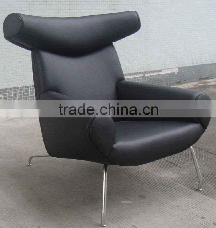 Eero Saarinen lounge Womb chair