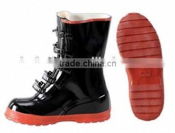 laced men's overshoes