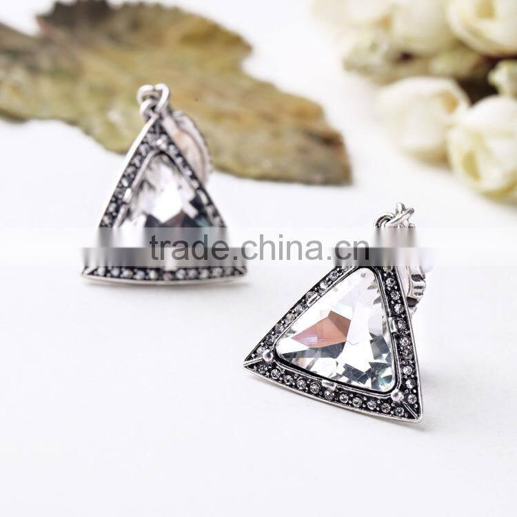 Simple Fashion Hot Sale Exquisite Elegant triangle earring, alloy earring with rhinestone