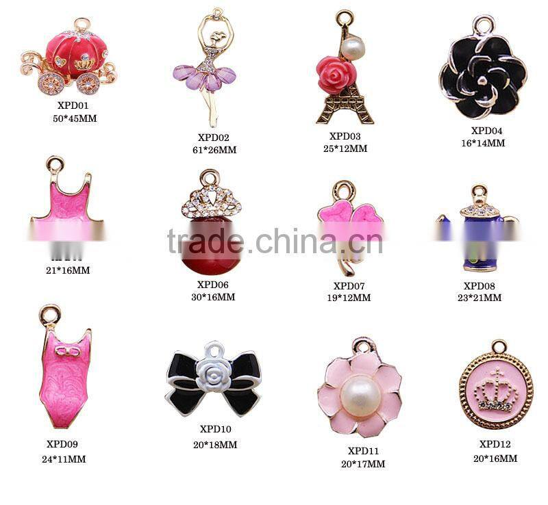 Wholesale high quality heart charms jewelry pendant zinc alloy DIY Top Fashion Different designs girl charm for mobile phone