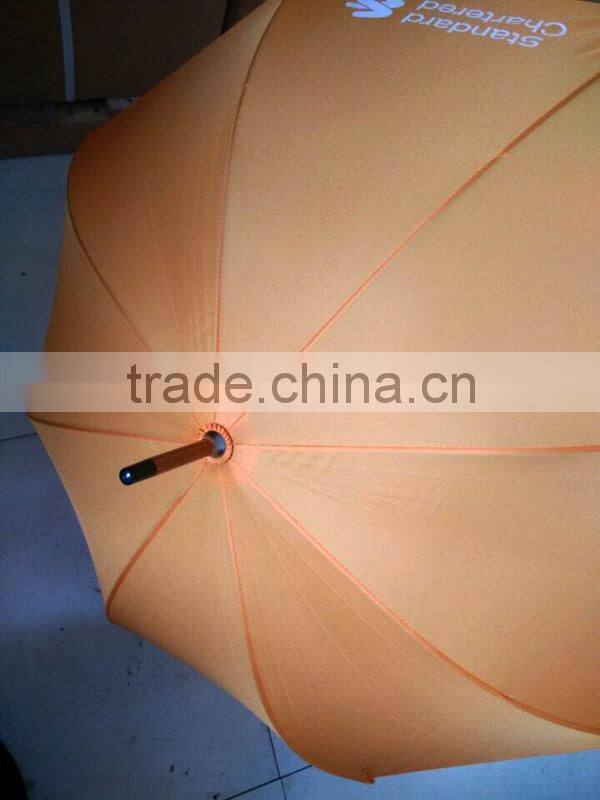 23" Plaid Wooden Shaft Rain Umbrella, Wood Straight Umbrella