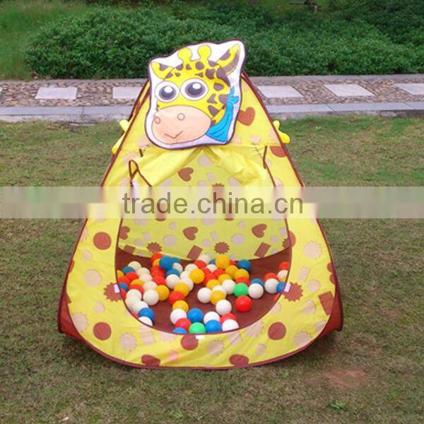 Giraffe play pop up tent