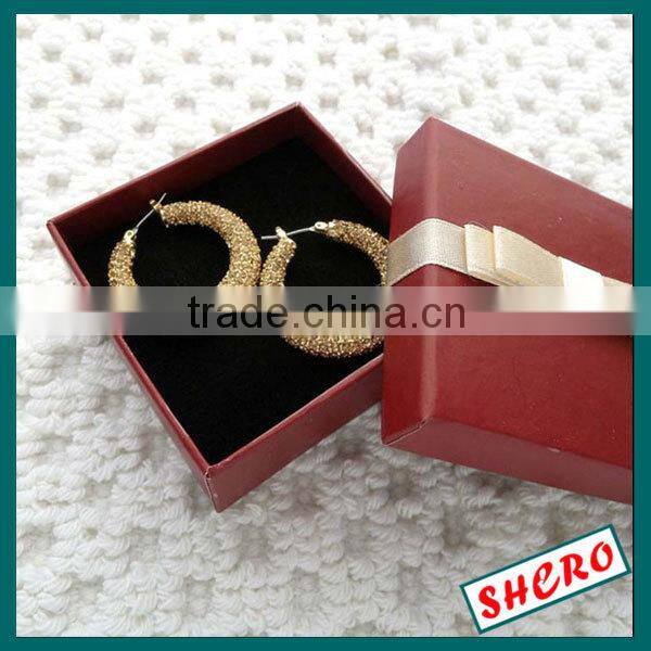 Red paper jewelry box Jewelry gift packaging box