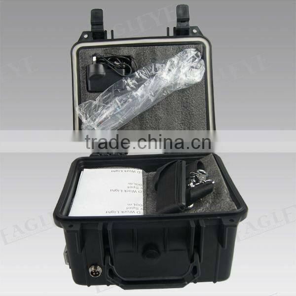 Guangzhou Factory! IP67 24W Waterproof Rechargeable LED work lights with Safety Case, Police Equipment