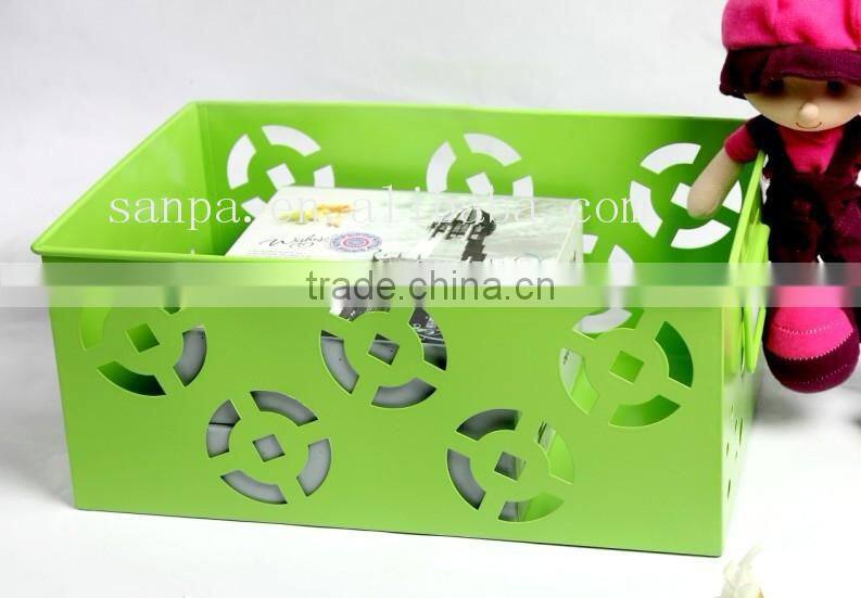China Supplier Fancy Green Metal Engraving Desk Sundry Storage Basket