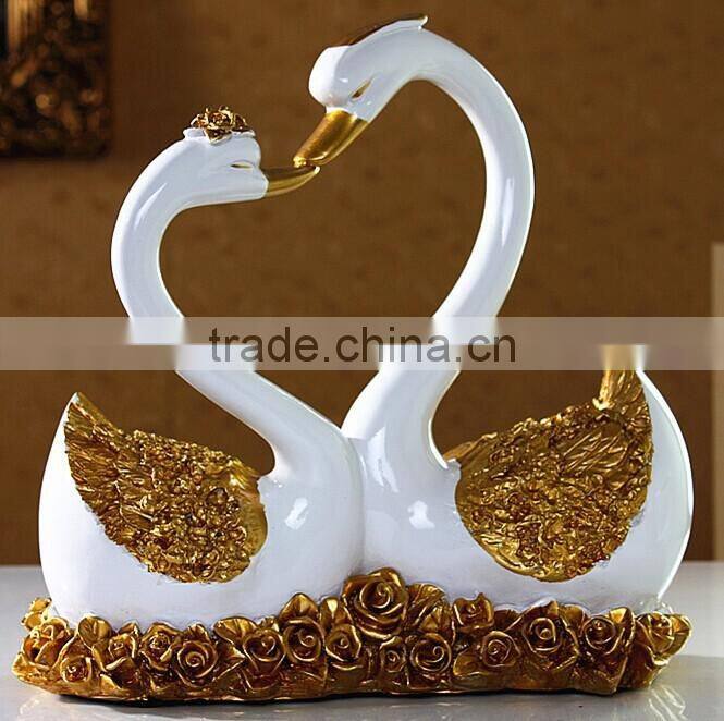 Golden resin couple swan decorative figurines