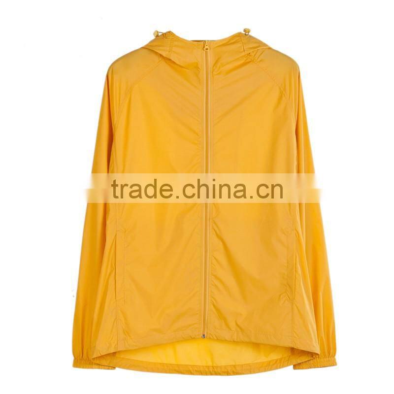 custom thin soft hood jacket with pouch sports jacket 100% polyester lightweight waterproof wind jacket