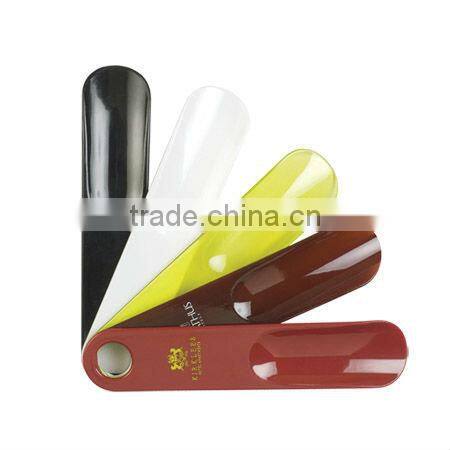 Hotel wooden shoe-shiner