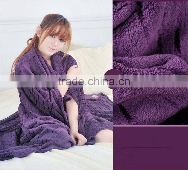 2015 Hot Sale 100% Polyester Wholesale Hometextile Bedding Set Twin King Full Queen Size Warm Glossy Line Coral Fleece Blanket
