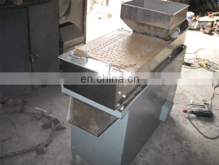Dry way peanut skin peeling machine / peanut peeler machine for roasted peanut