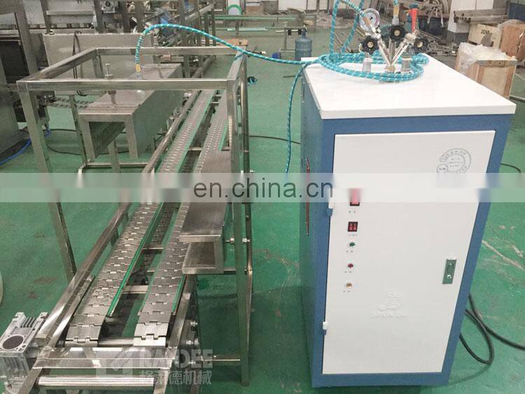 Automatic 5 gallon cap shrink sleeve labeling machine cap sealing machine for 5 gallon bottle buckets water labeling machine