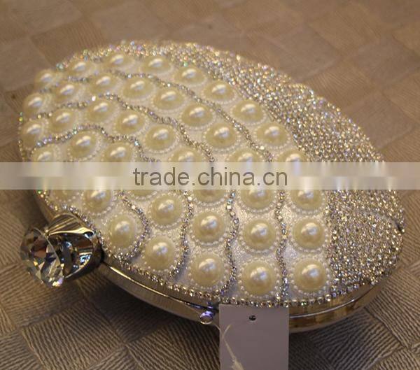 Elegant crystal lady's wedding party bag