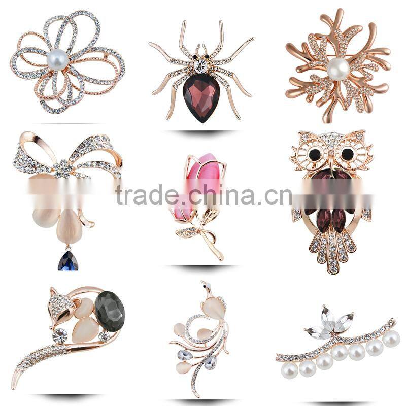 European and America perfume bottle Brooch ladies Pearl Brooch High-end Fashion Brooch