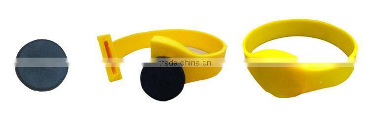 Custom ISO15693 I CODE RFID Ticketing Fabric Wristband For Cashless Payment