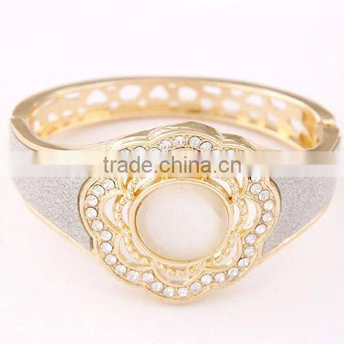 In stock marvelous gorgeous delicate butterfly bracelet, crystal bracelet, crystals open end bangle bracelet