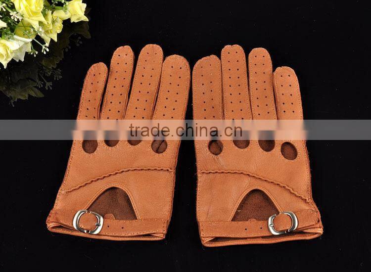 New premium men's unlined deerskin leather gloves. Hand sewing breathable driving gloves .