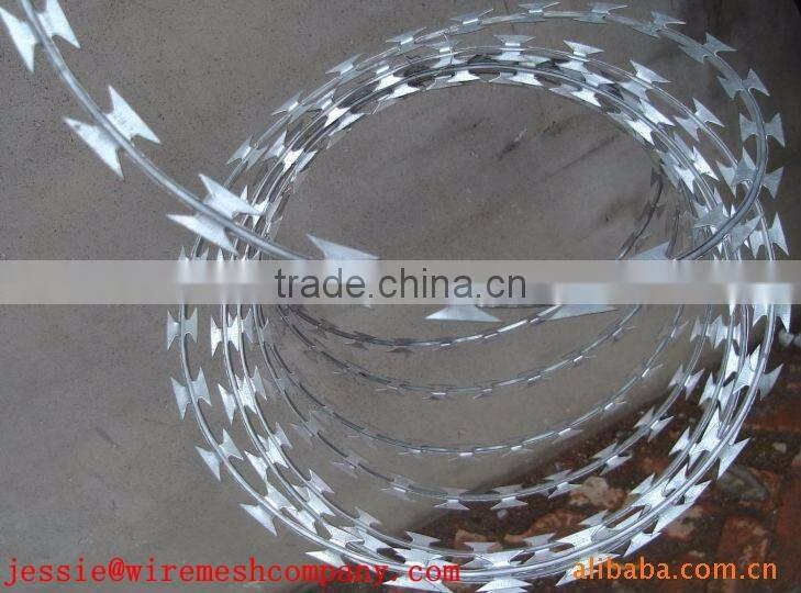 Single Razor,2 strands,4 strands Razor Type and Galvanized Surface Treatment barbed wire price