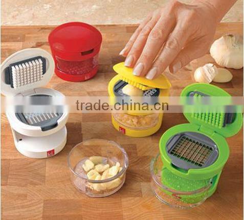 GARLIC SLICER / GARLIC PEELER / GARLIC CHOPPER/GARLIC PRESS