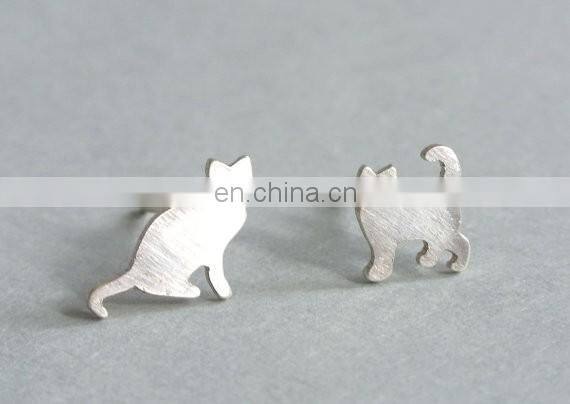 Wholesale Fashion Tiny Silver Flat Cat Earring for Women