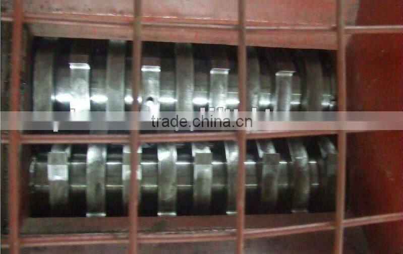 low price quality zps900 type tire shredder equipment/tyre recycling machine