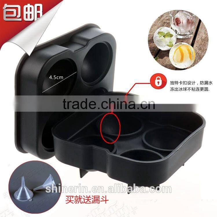 Party use christmas silicone ice cube tray with lid