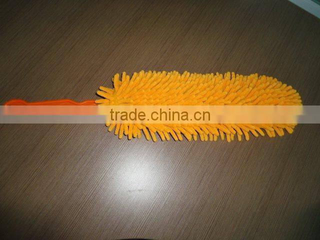 Chenille cleaning duster
