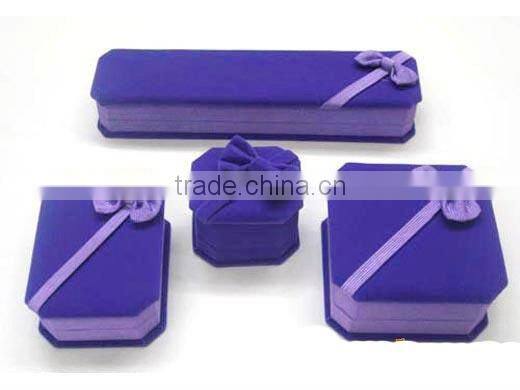 Custom Top Quanlity Wedding Paper Velvet Box