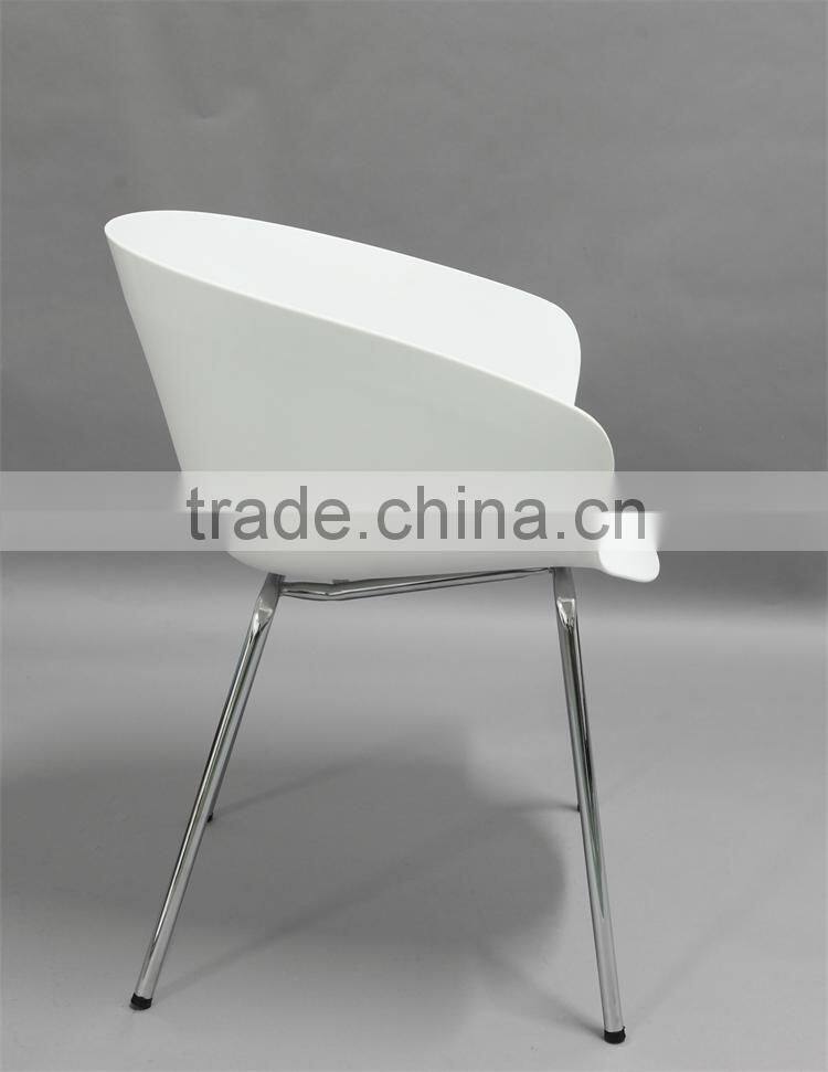 Guangdong Dining Furniture Modern Design Plastic Chairs with Metal Legs