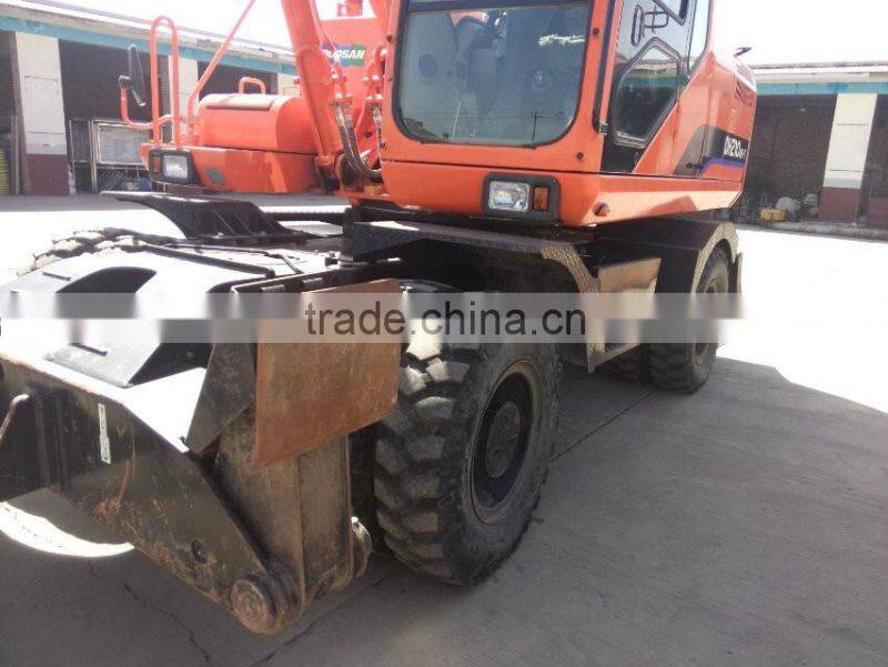 used wheel excavator DOOSAN DH210LC-7/DH220LC-7 sell cheap with good condition